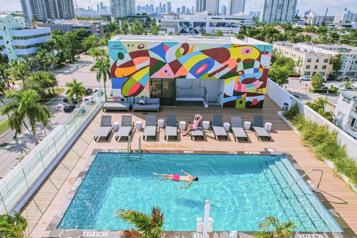 Upsun Hotel & Social Club Miami Beach Exterior photo